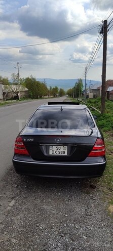 Mercedes E 320 2004, 273,000 km - 3.2 l - Şəki