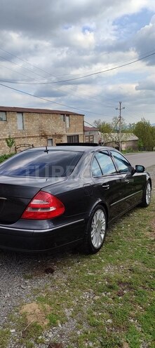 Mercedes E 320 2004, 273,000 km - 3.2 l - Şəki