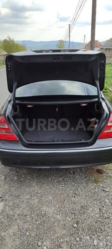 Mercedes E 320 2004, 273,000 km - 3.2 l - Şəki