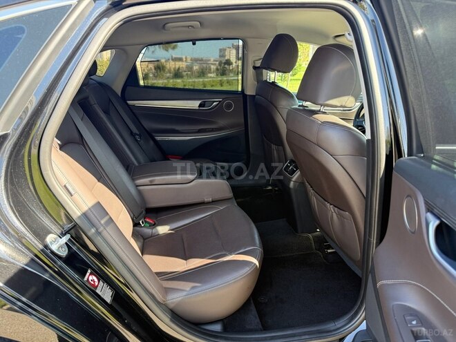 Hyundai Grandeur-11