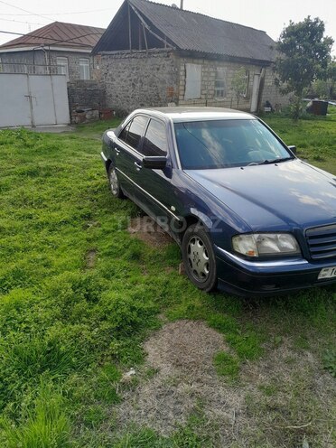 Mercedes C 220 1993, 222,222 km - 2.2 л - Qax