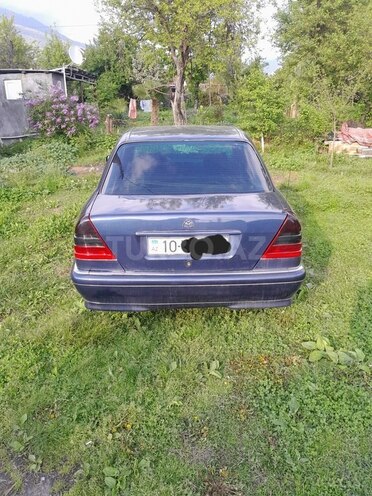 Mercedes C 220 1993, 222,222 km - 2.2 л - Qax