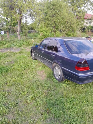 Mercedes C 220 1993, 222,222 km - 2.2 л - Qax
