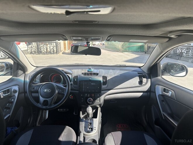 Kia Cerato 2010, 288,000 km - 2.0 l - Bakı