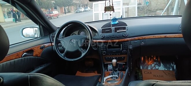 Mercedes E 240 2003, 317,237 km - 2.4 l - Goranboy