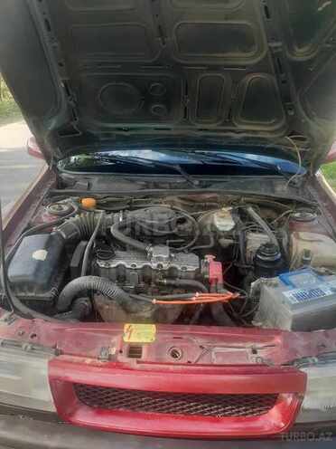 Opel Vectra 1994, 356,000 km - 1.8 l - Qax