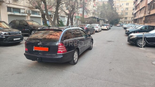Mercedes C 220 2001, 360,128 km - 2.2 л - Bakı