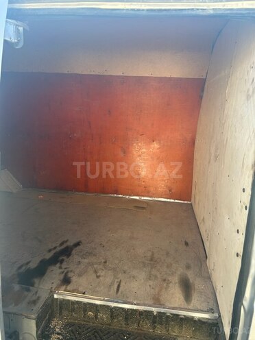 Ford Transit-13