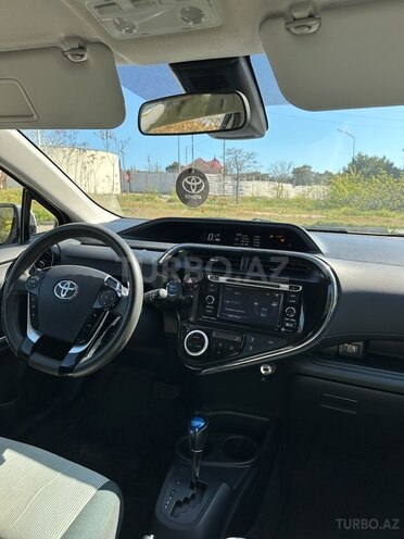 Toyota Prius C 2019, 96,000 km - 1.5 l - Bakı