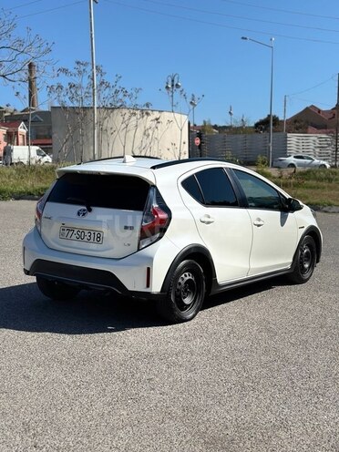 Toyota Prius C 2019, 96,000 km - 1.5 l - Bakı