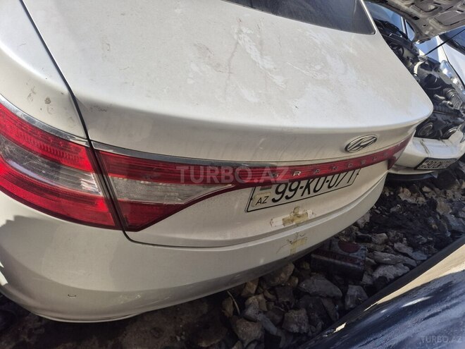 Hyundai Grandeur 2013, 210,000 km - 2.4 л - Bakı