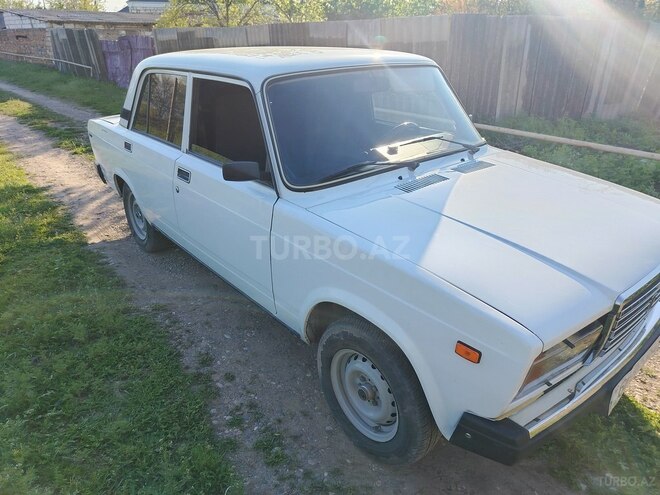 LADA (VAZ) 2107 2004, 24,500 km - 1.6 l - Qazax