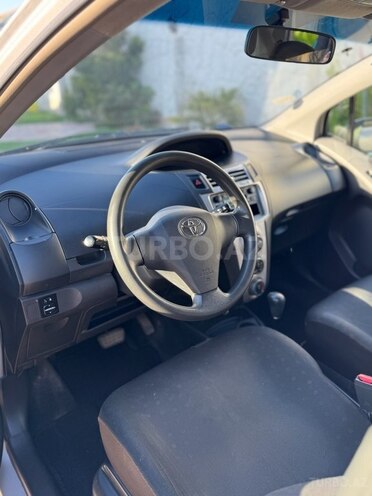 Toyota Yaris 2008, 241,000 km - 1.3 l - Bakı