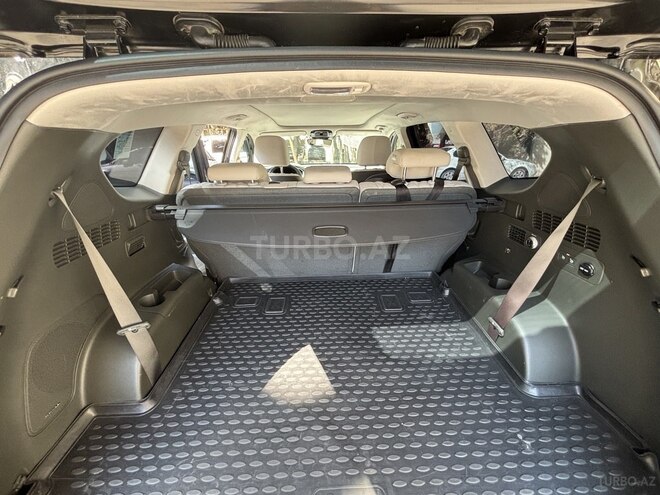 Hyundai Santa Fe-10