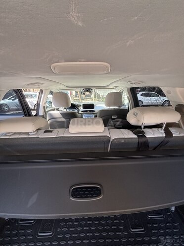 Hyundai Santa Fe-9