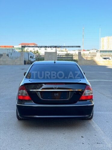 Mercedes E 220 d-2