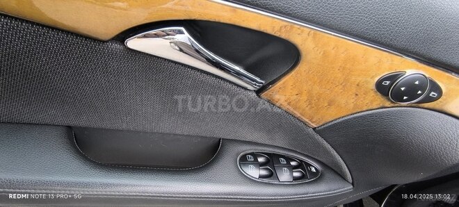 Mercedes E 220 d-6