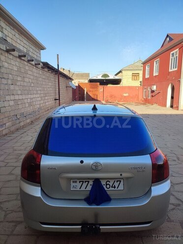 Toyota Corolla 2006, 190,000 km - 1.4 l - Bakı