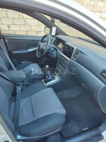 Toyota Corolla 2006, 190,000 km - 1.4 l - Bakı