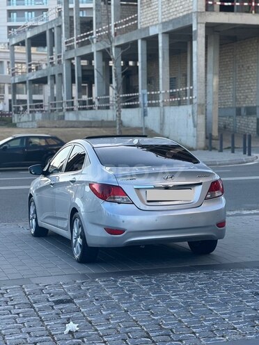 Hyundai Accent 2012, 300,000 km - 1.6 l - Bakı