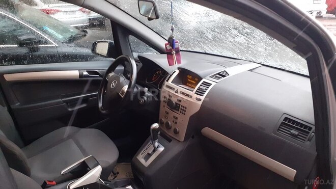 Opel Zafira 2008, 325,000 km - 1.9 л - Bakı