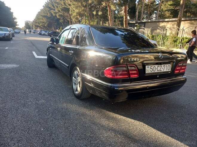 Mercedes E 240 1999, 300,000 km - 2.4 l - Sumqayıt