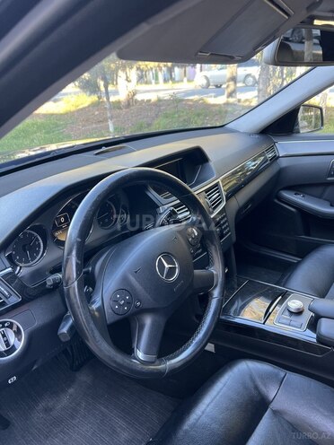 Mercedes E 220 d-5