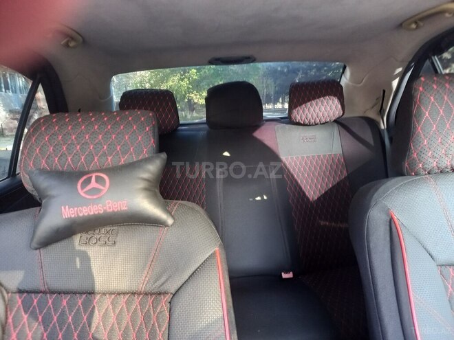 Mercedes E 240 1999, 300,000 km - 2.4 l - Sumqayıt