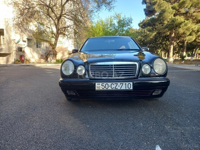Mercedes E 240 1999, 300,000 km - 2.4 l - Sumqayıt