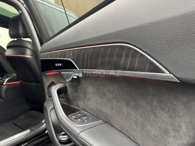 Audi A8 2021, 91,000 km - 3.0 l - Bakı