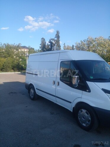 Ford Transit-4