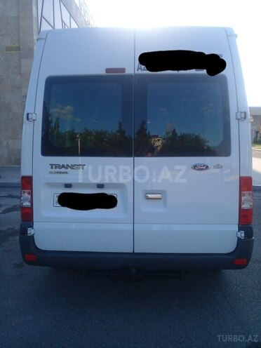 Ford Transit-6