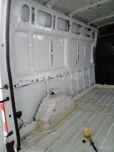 Ford Transit-19