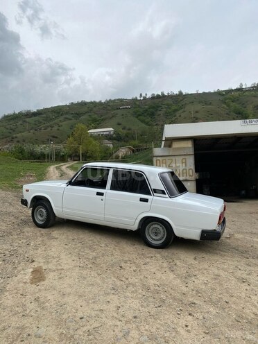 LADA (VAZ) 2107 2009, 78,800 km - 1.6 л - Yardımlı