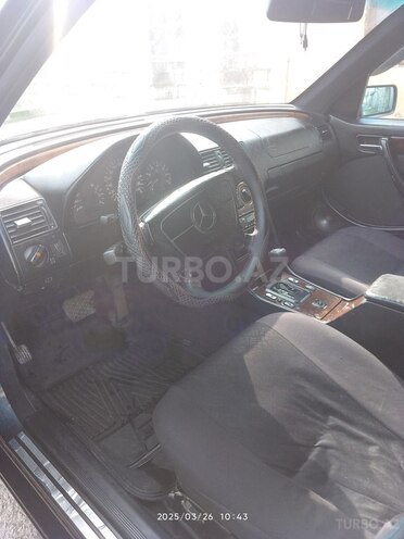 Mercedes C 200 1997, 356,000 km - 2.0 l - Qazax