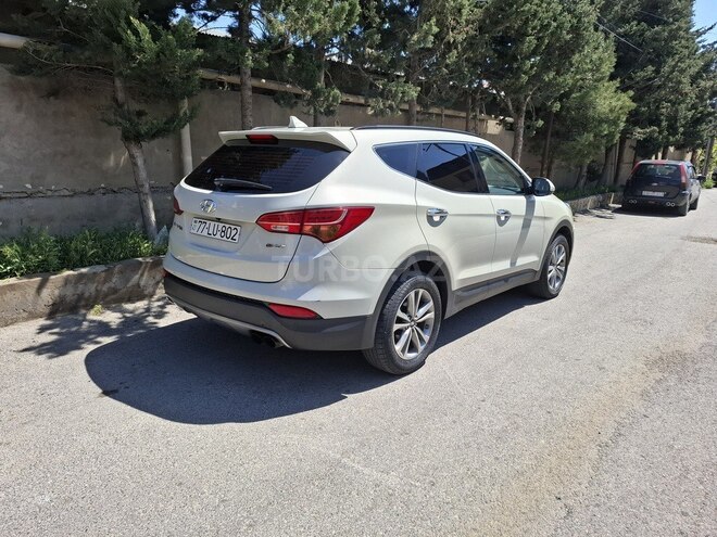 Hyundai Santa Fe-10