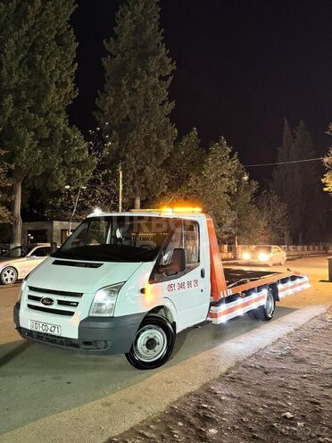 Ford Transit-16