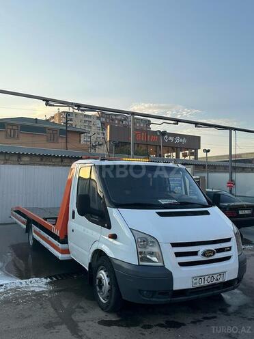 Ford Transit-17