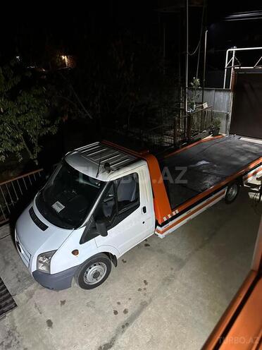Ford Transit-18