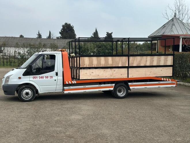 Ford Transit-4