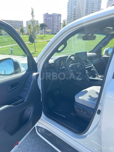 Toyota Land Cruiser 2022, 11,900 km - 3.3 л - Bakı