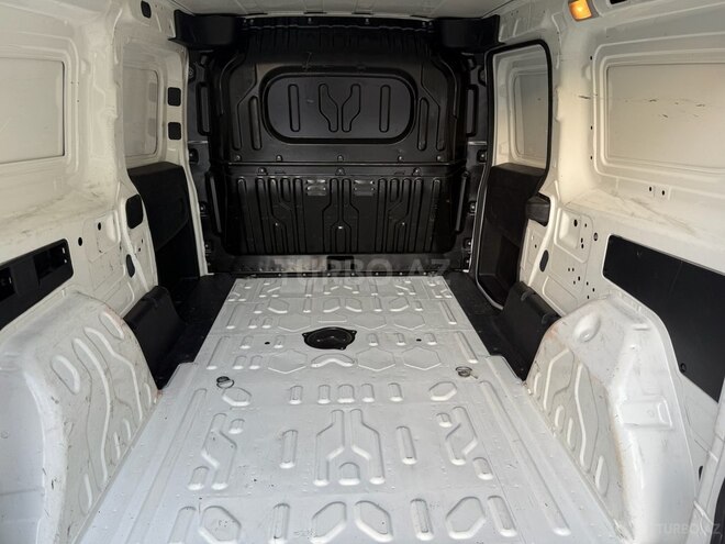 Fiat Doblo 2018, 156,000 km - 1.4 l - Bakı