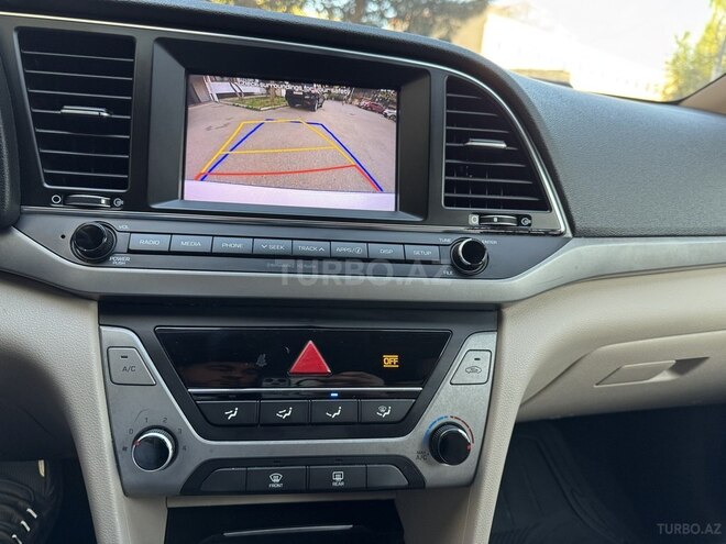 Hyundai Elantra 2017, 92,379 km - 2.0 l - Bakı