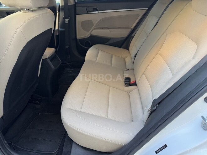 Hyundai Elantra 2017, 92,379 km - 2.0 l - Bakı
