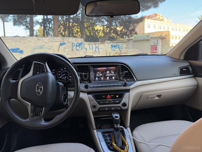Hyundai Elantra 2017, 92,379 km - 2.0 l - Bakı