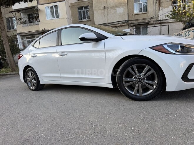 Hyundai Elantra 2017, 92,379 km - 2.0 l - Bakı