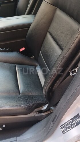 Mercedes E 220 d 2012, 199,390 km - 2.2 l - Bakı