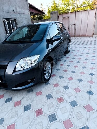 Toyota Auris 2008, 185,030 km - 1.4 л - Qazax