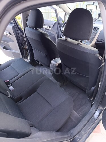 Toyota Auris 2008, 185,030 km - 1.4 л - Qazax
