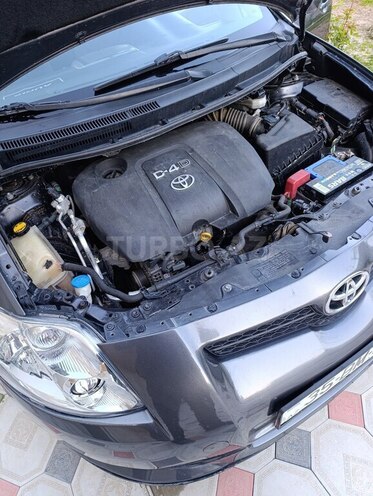 Toyota Auris 2008, 185,030 km - 1.4 л - Qazax